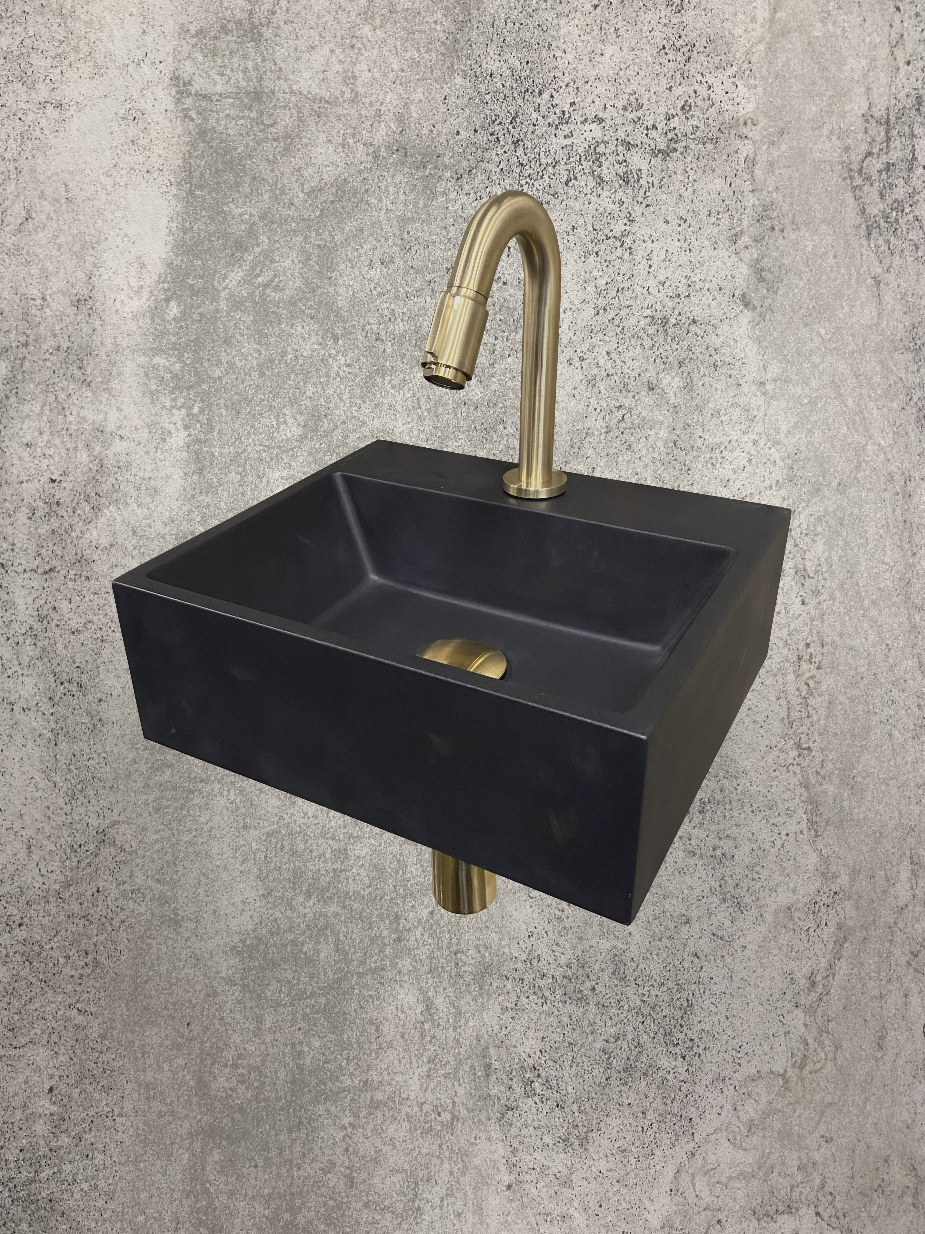 One pack Leto fontein 33,5 x 29 x 11