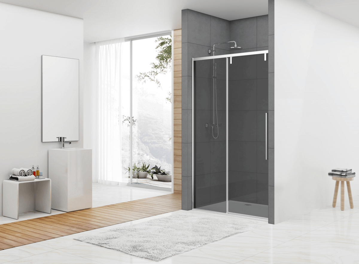 Softclose schuifdeur 1170-1190 x 2000 grijs rookglas 8 mm incl. glasbehandeling, chroom, en greep